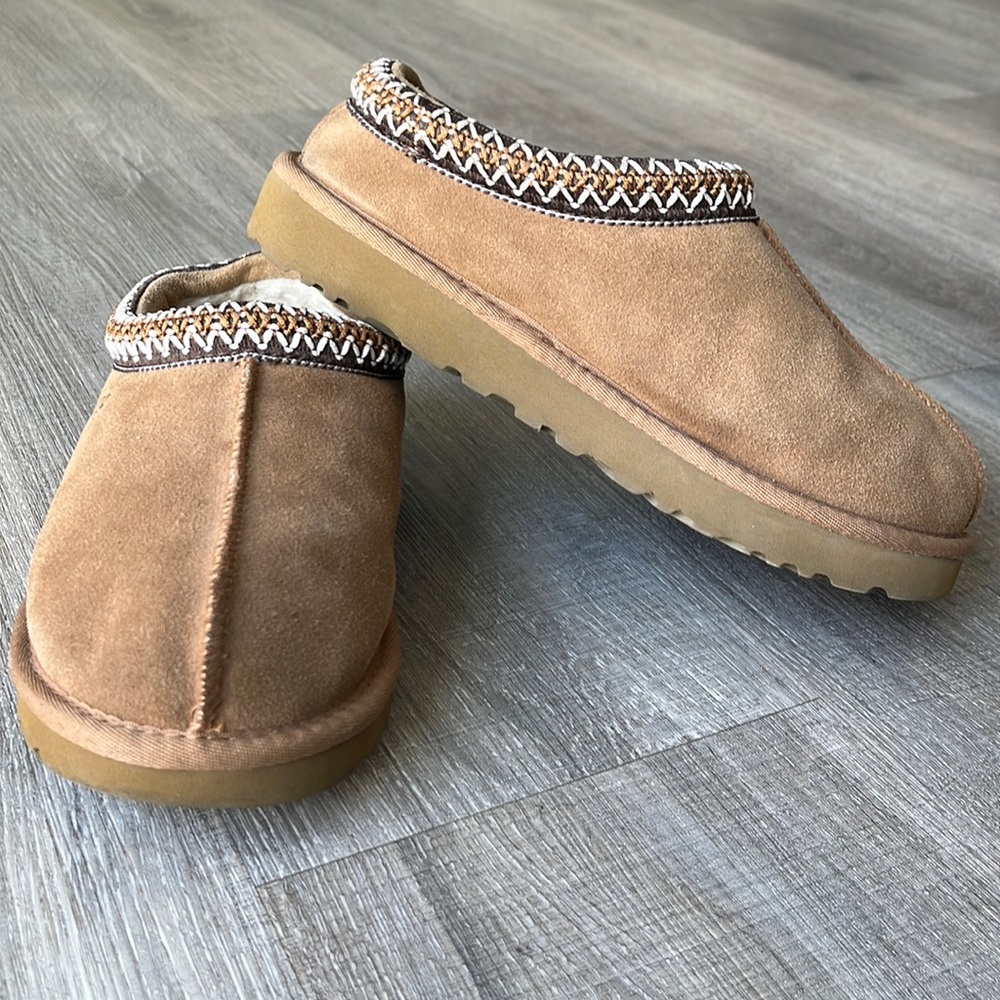 Brown braid Tasman Uggs